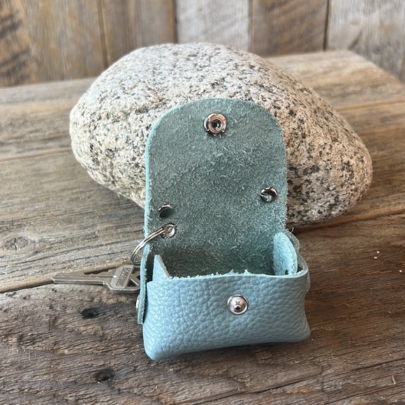 Handmade Leather Mini Bag Keychain - Picture 5 of 5